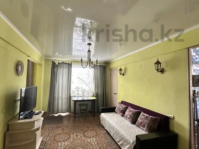 3-комнатная квартира · 51 м² · 3/5 этаж, Бажова 331 — Магазин «Самал» за 15.9 млн 〒 в Усть-Каменогорске