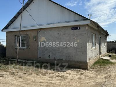 Жеке үй · 4 бөлме · 180 м² · 8 жүзд., Актау 4, бағасы: 14.5 млн ₸ в Аксае
