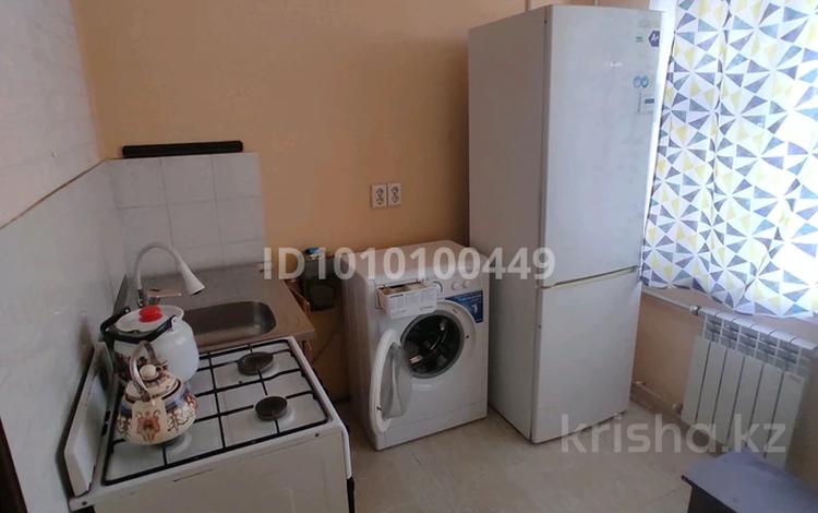 2-комнатная квартира · 45 м² · 1/5 этаж, мкр Центральный, Абай 19 — Драмтеатр за 160 000 〒 в Атырау — фото 2