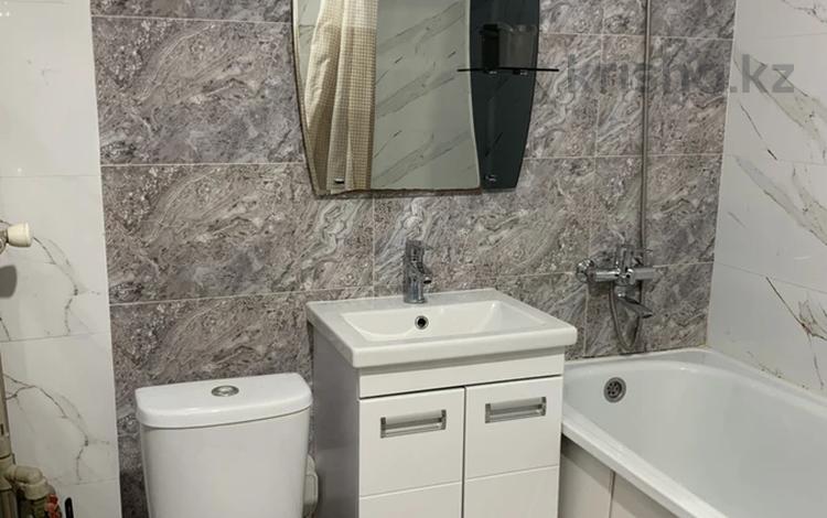1-комнатная квартира · 32 м² · 1/5 этаж, мкр Жулдыз-2 30 за 160 000 ₸ в Алматы, Турксибский р-н — фото 2