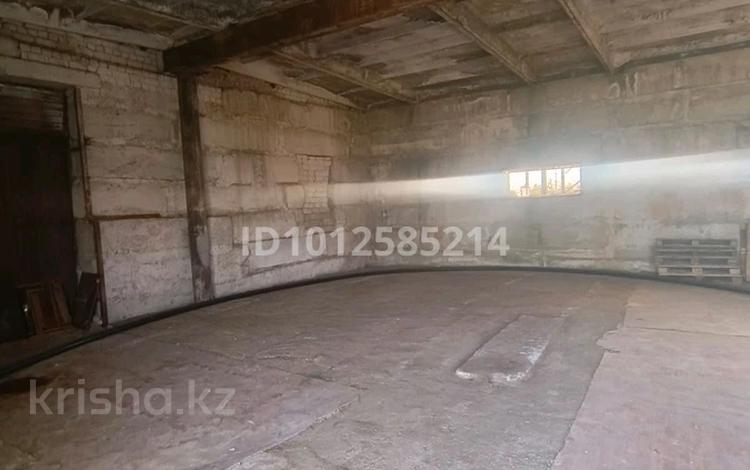 Склады · 1000 м² за 40 млн ₸ в Актобе, мкр 41-й разъезд — фото 2