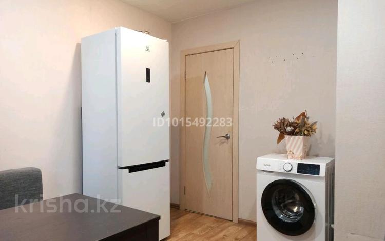 1-комнатная квартира · 38 м², мкр Нурсая за 90 000 ₸ в Атырау — фото 2