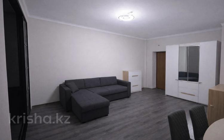 2-бөлмелі пәтер · 48 м² · 7/12 қабат, Муканова, бағасы: 44.9 млн ₸ в Алматы, Алмалинский р-н — фото 2