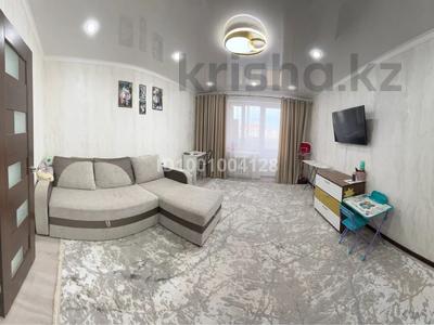 3-бөлмелі пәтер · 70 м² · 4/6 қабат, 10 мкр 16/1, бағасы: 26 млн ₸ в Аксае