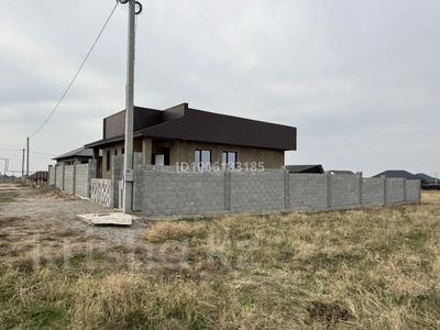 Отдельный дом · 3 комнаты · 110 м² · 6 сот., Кайнар — Заезд со стороны Кызылкайрат. Находимся возле БАКАД за 55 млн 〒 в Талдыбулаке