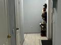 2-бөлмелі пәтер · 61.3 м² · 4/6 қабат, Султан Бейбарыс 40 — Школа Silkway, Национальная гимназия, рядом остановка Акниет, бағасы: 23 млн ₸ в Атырау — фото 4