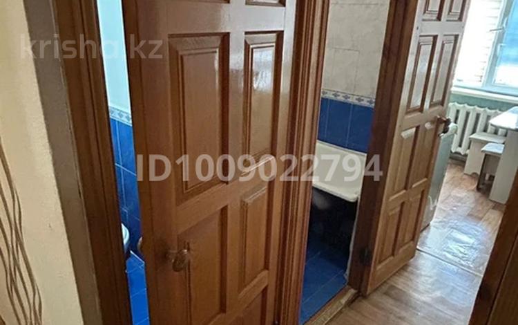 3-бөлмелі пәтер · 63 м² · 4/5 қабат, Абая 126, бағасы: 180 000 〒 в Жезказгане — фото 2