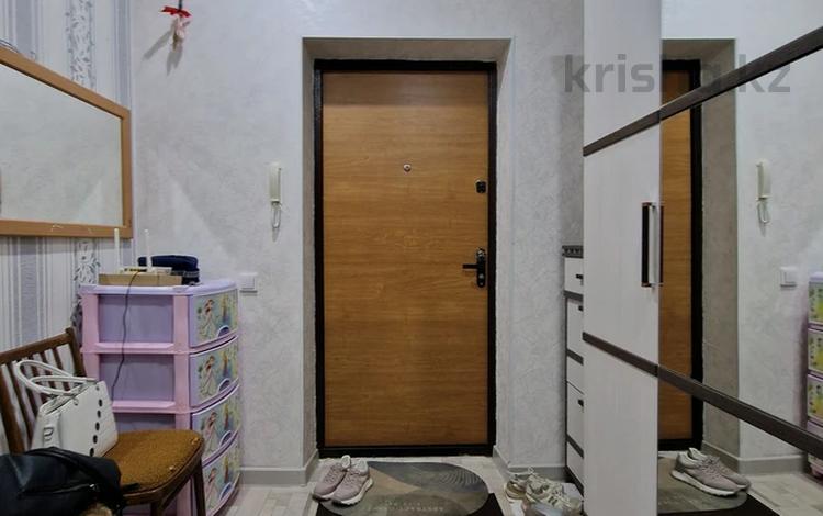 1-комнатная квартира, 47 м², 1/5 этаж, Санкибай батыра 8 за 14.8 млн 〒 в Актобе — фото 2