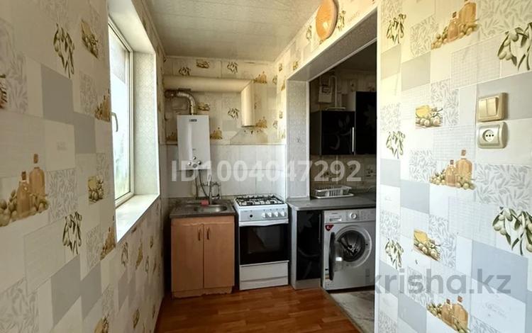 2-комнатная квартира · 56 м² · 2/5 этаж, 18-й микрорайон 1 за 160 000 ₸ в Шымкенте, Аль-Фарабийский р-н — фото 2