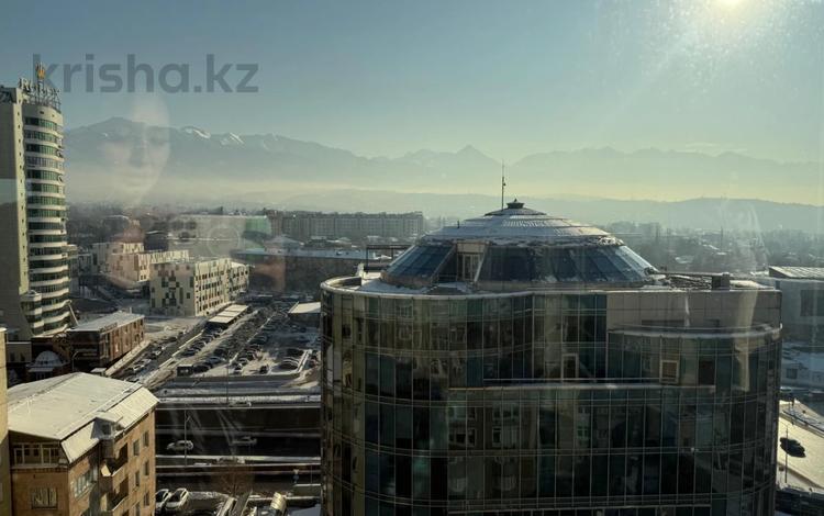 5-комнатная квартира · 320 м² · 12/12 этаж, Самал-2 58 за 300 млн ₸ в Алматы, Медеуский р-н — фото 3