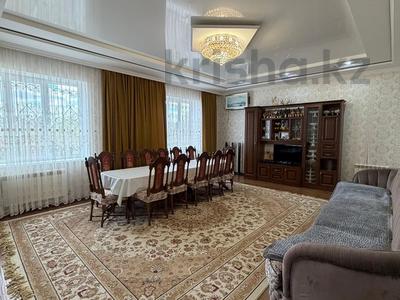 Отдельный дом · 5 комнат · 497.5 м² · 10 сот., Газиза жубановой 32а — Газиза жубановой за 102 млн ₸ в Актобе