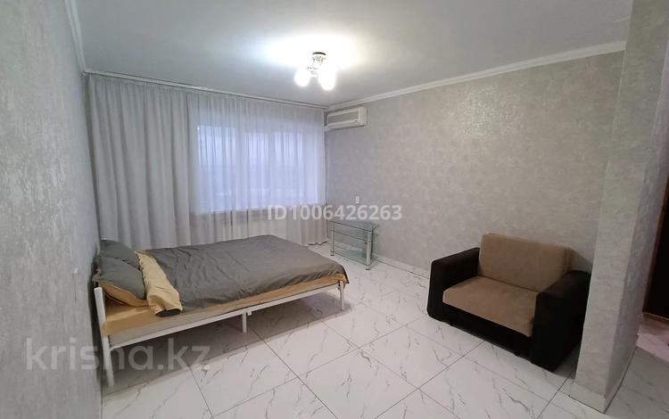 3-бөлмелі пәтер · 60 м² · 9/9 қабат, Назарбаева 247, бағасы: 14.5 млн ₸ в Уральске — фото 6