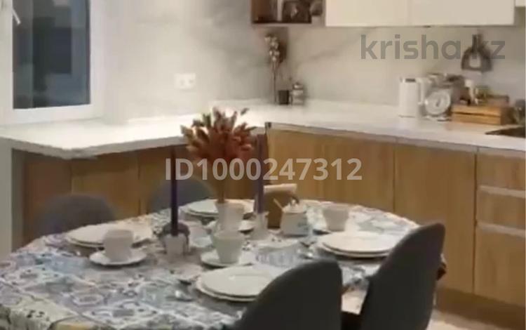2-комнатная квартира · 75 м² · 2/6 этаж · помесячно, Мангилик Ел 52