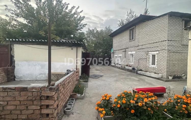 Отдельный дом · 8 комнат · 160 м² · 4 сот., БауыржанМомышулы 58 — Чайковского за 40 млн ₸ в Семее — фото 7
