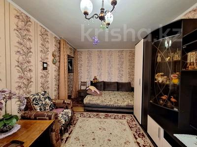 2-комнатная квартира, 43 м², 4/4 этаж, Достык за 13.5 млн 〒 в Талдыкоргане