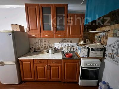 1-комнатная квартира · 19.6 м² · 4/4 этаж, мкр Шанхай, Металлургов — Сзади магазина Данекер за 2 млн 〒 в Актобе