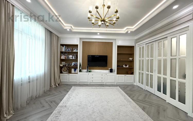 5-комнатная квартира · 164 м² · 3/13 этаж, Керей и Жанибек хандар 14/2 за 180 млн ₸ в Астане, Есильский р-н — фото 2