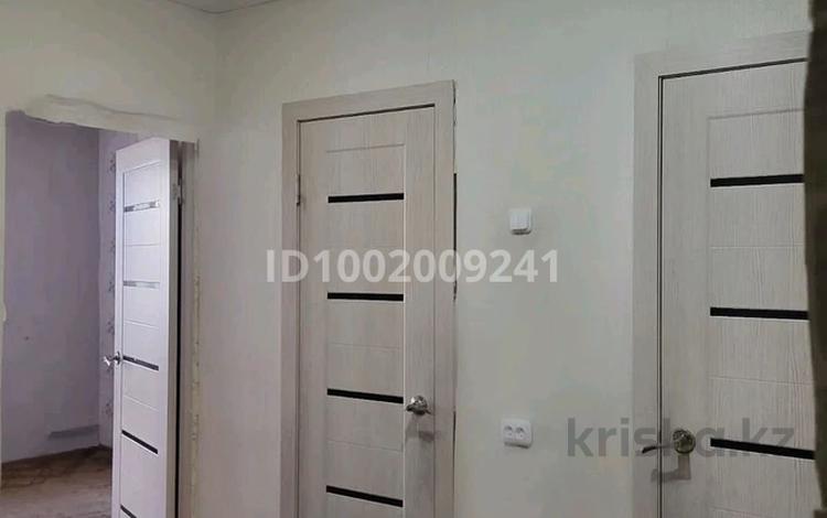 2-комнатная квартира · 58 м² · 6/6 этаж, мкр Новый Город, Керамическая — Новый рынок, Алем за 180 000 ₸ в Караганде, Казыбек би р-н — фото 12