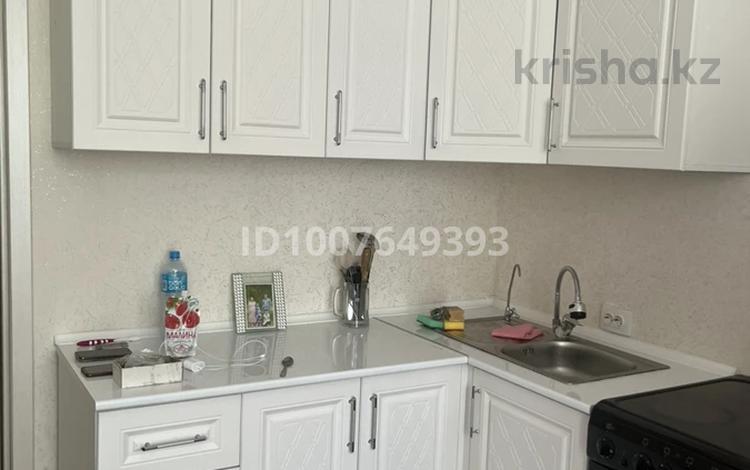 1-бөлмелі пәтер · 40 м² · 3/5 қабат, 14-й мкр 27, бағасы: 1 500 ₸ в Актау — фото 2