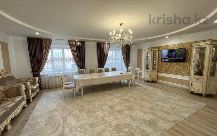 4-комнатная квартира, 159 м², 5/5 этаж, мкр. Алтын орда, мангилик ел