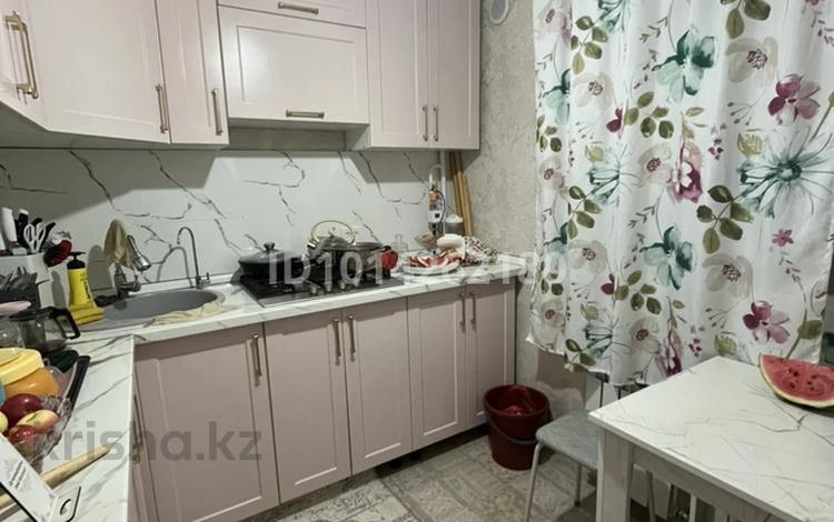 3-комнатная квартира · 65 м² · 2/5 этаж, Микрорайон 3 дом 23 — «Ласточка» магазин за 330 000 ₸ в Конаеве — фото 2