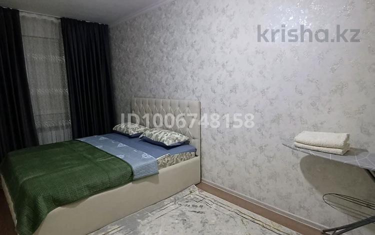 2-бөлмелі пәтер · 56 м² · 5/5 қабат, П. Корчагина 140 — 20 мкр, бағасы: 15 000 ₸ в Рудном — фото 2