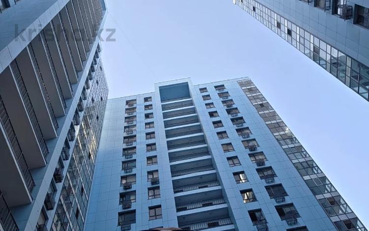 4-бөлмелі пәтер · 102 м² · 5/20 қабат, Абая 160, бағасы: 64 млн ₸ в Алматы, Бостандыкский р-н — фото 12