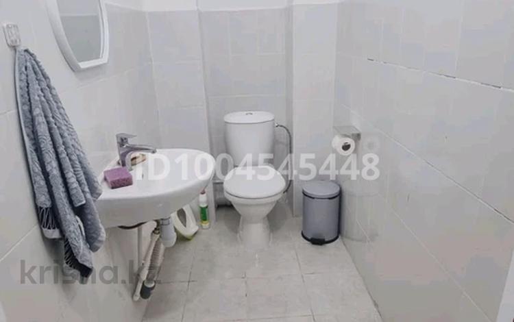 2-комнатная квартира · 77.7 м² · 4/5 этаж, мкр Нурсая, Мкрн Нурсая 1/7 за 24 млн 〒 в Атырау — фото 2