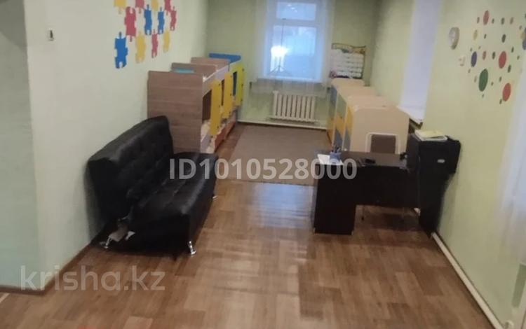 Кеңселер, білім орталықтары, кабинеттер және жұмыс орындары · 11 м², бағасы: 60 500 ₸ в Семее — фото 2