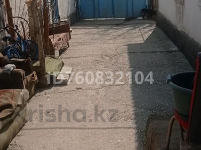 Отдельный дом · 6 комнат · 100 м² · 6 сот., 11-й микрорайон, Желтоксан 261 за 50 млн 〒 в Шымкенте, Енбекшинский р-н