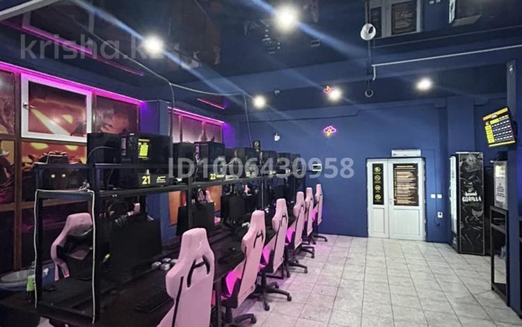 Компьютерный клуб AEGIS (42 места) · 100 м² за 14.5 млн ₸ в Атырау, мкр Привокзальный-5 — фото 2
