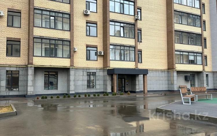 4-бөлмелі пәтер · 130 м² · 7/9 қабат, Набережная 49Б, бағасы: 70 млн ₸ в Костанае — фото 20