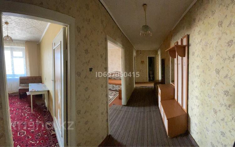 3-комнатная квартира · 64.2 м² · 9/9 этаж, Сатпаева 87 — Район Парус за 18 млн ₸ в Семее — фото 3