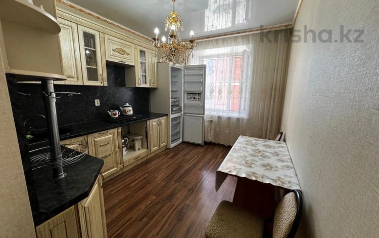 2-комнатная квартира, 57 м², 1/6 этаж, леонида беды 40