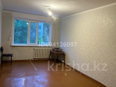 2-комнатная квартира, 48 м², 2/5 этаж, гагарина за 15 млн 〒 в Уральске