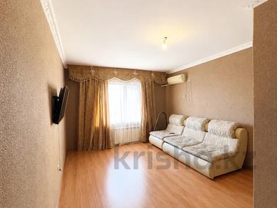 2-комнатная квартира · 73 м² · 8/16 этаж, мкр. Алмагуль, мкр. Алмагул 17 за 19 млн ₸ в Атырау