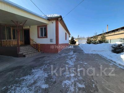 Отдельный дом · 4 комнаты · 100 м² · 10 сот., Победы 30 за 75 млн ₸ в Байтереке (Новоалексеевке)