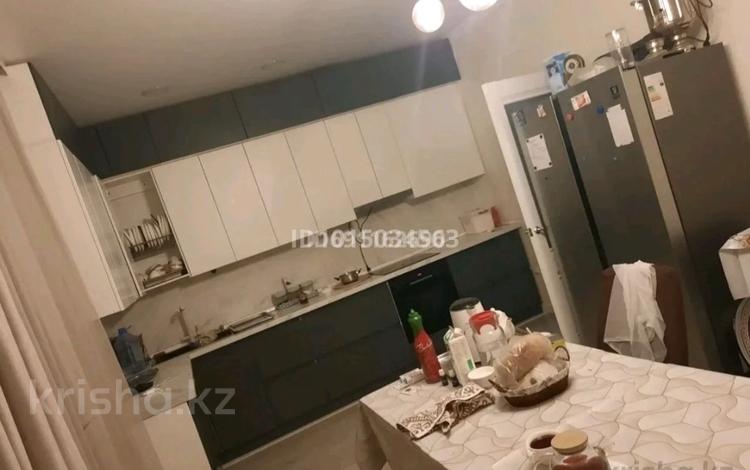 Жеке үй · 4 бөлме · 110 м² · 10 жүзд., А.Иманова 95 — Ауэзова, бағасы: 800 000 ₸ в Жезказгане — фото 2