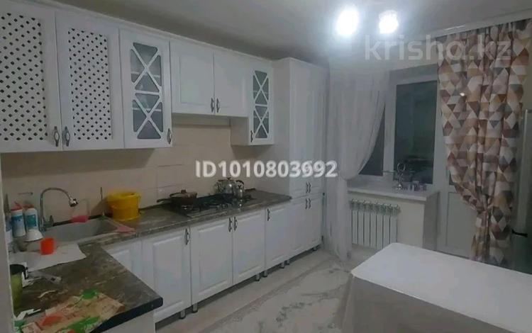 2-бөлмелі пәтер · 70 м² · 7/9 қабат, Нур Актобе, 4 микрорайон 13г, бағасы: 17.5 млн ₸ — фото 2