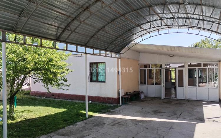 Отдельный дом · 5 комнат · 160 м² · 8 сот., Кенена Азербаева 118 — В середине магазин шомансур и 44 школа за 37.9 млн ₸ в Таразе — фото 2