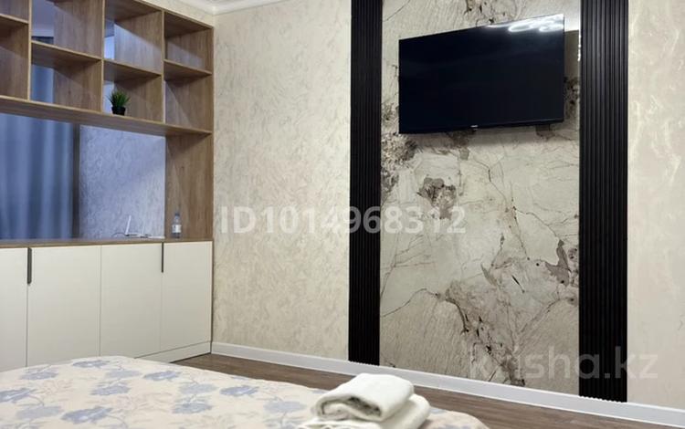 1-комнатная квартира · 55.5 м² · 3/5 этаж, мкр. Алтын орда 12a к1 за 15 000 ₸ в Актобе — фото 11