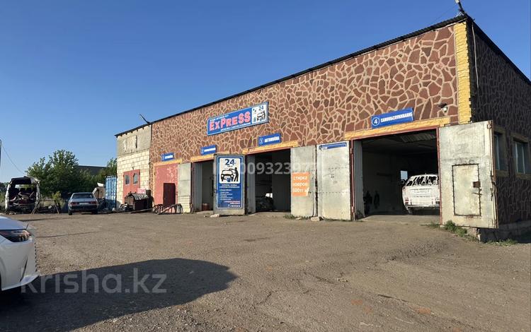Азс, автосервисы и автомойки · 286 м² за 1.2 млн ₸ в Караганде, Алихана Бокейханова р-н — фото 2