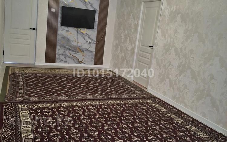 3-комнатная квартира · 69 м² · 3/4 этаж, 2мкр 10дом за 12 млн ₸ в Жанаозен — фото 2