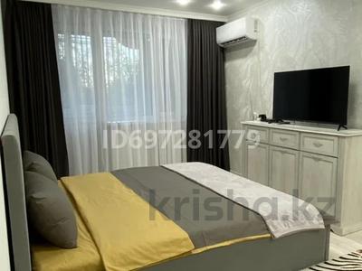 1-бөлмелі пәтер, 40 м², 5/9 қабат тәулік бойы, мкр 4 3/1, бағасы: 10 000 〒 в Уральске, мкр 4