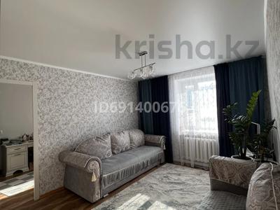 2-комнатная квартира, 58 м², 1/10 этаж, Казыбек би 36 за 28 млн 〒 в Усть-Каменогорске