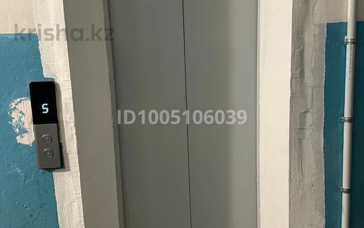 3-комнатная квартира · 76 м² · 3/9 этаж, мкр Акбулым, Жансая 2 — 11 микр 9этажки за 16.5 млн 〒 в Таразе — фото 2