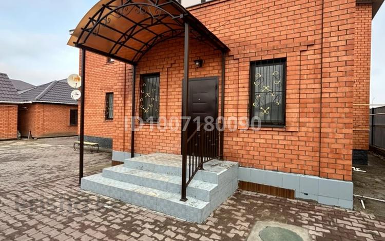Жеке үй · 6 бөлме · 300 м² · 265 жүзд., Устирт, бағасы: 1.8 млн ₸ в Актобе, жилой массив Кирпичный — фото 2