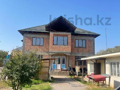 Отдельный дом • 7 комнат • 420 м² • 9 сот., Кисыкова 20 за 95 млн 〒 в Каскелене
