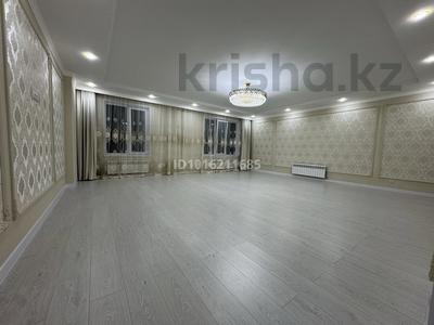 3-комнатная квартира · 130 м² · 3/9 этаж, мкр. Алтын орда, Батыс 2 340Б за 400 000 ₸ в Актобе