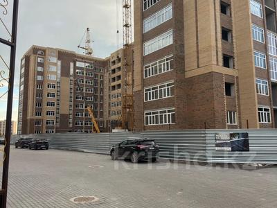 4-бөлмелі пәтер · 138 м² · 2/8 қабат, Алтын орда ш/а., Алия Молдагулова, бағасы: 44 млн ₸ в Актобе, мкр. Алтын орда